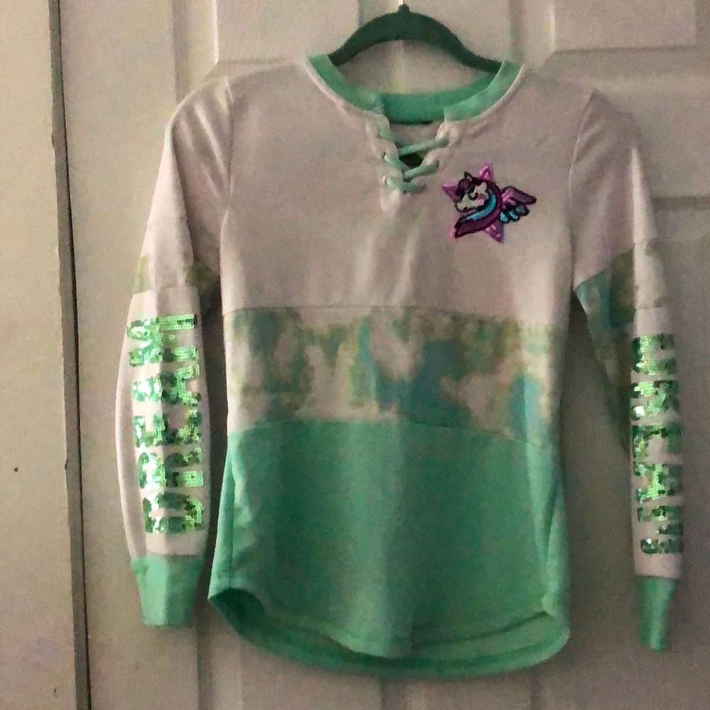 Teal sweatshirt with a unicorn
